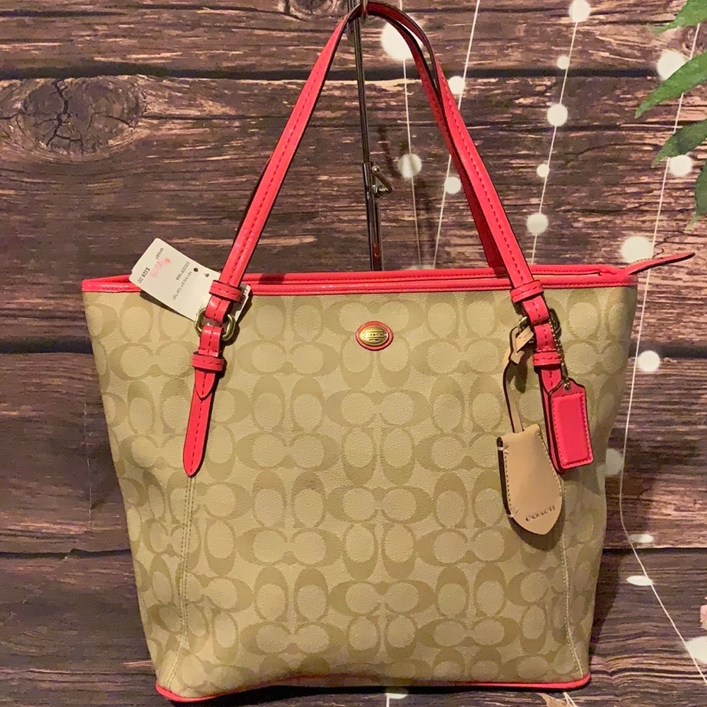 🌺 COACH F27348 🌺 LIGHT KHAKI POMEGRANATE PEYTON
